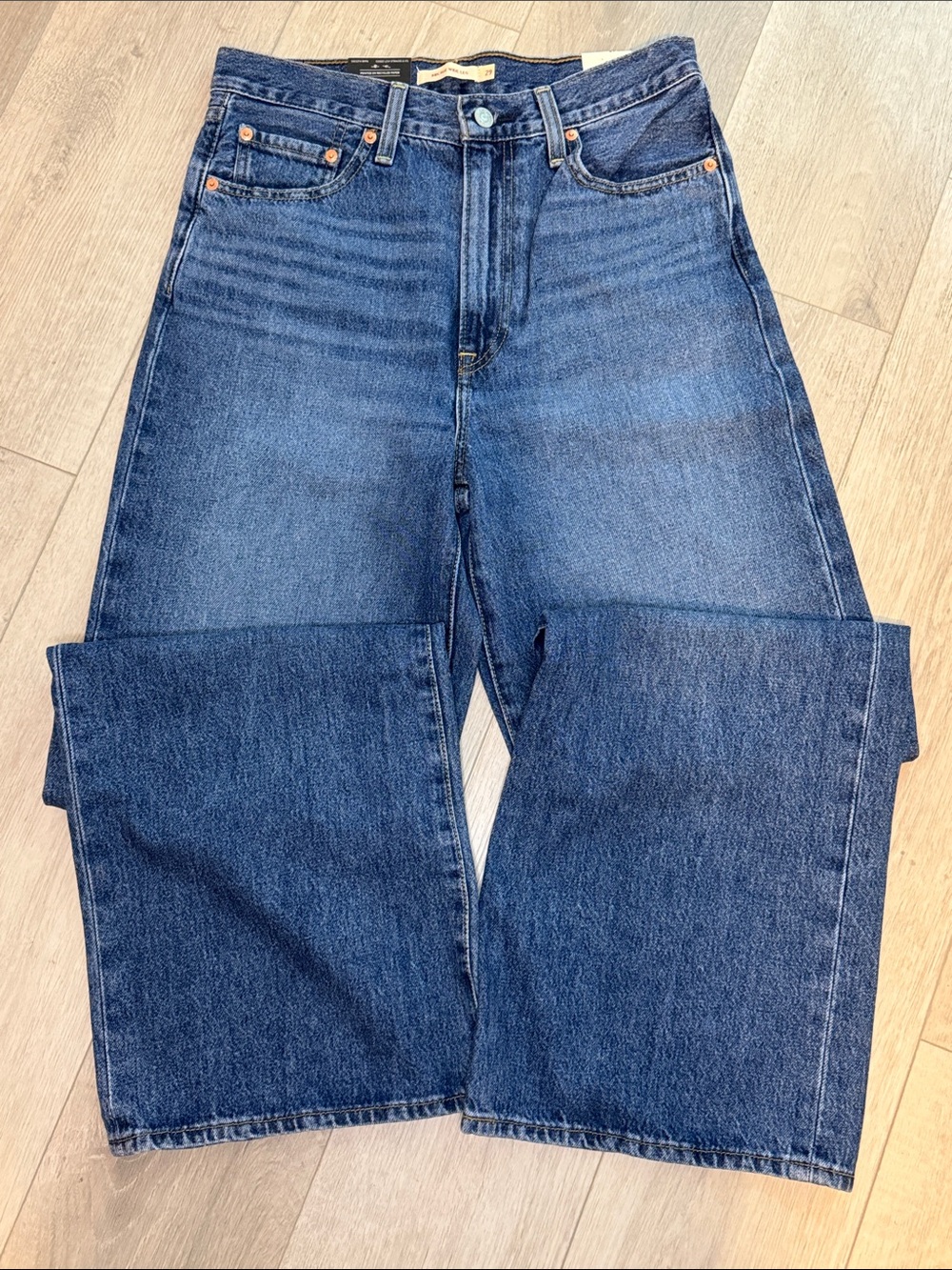 Levi's Women's Ribcage Wide-Leg Jeans Medium Blue Denim NWT 29x32 - Picture 3 of 6